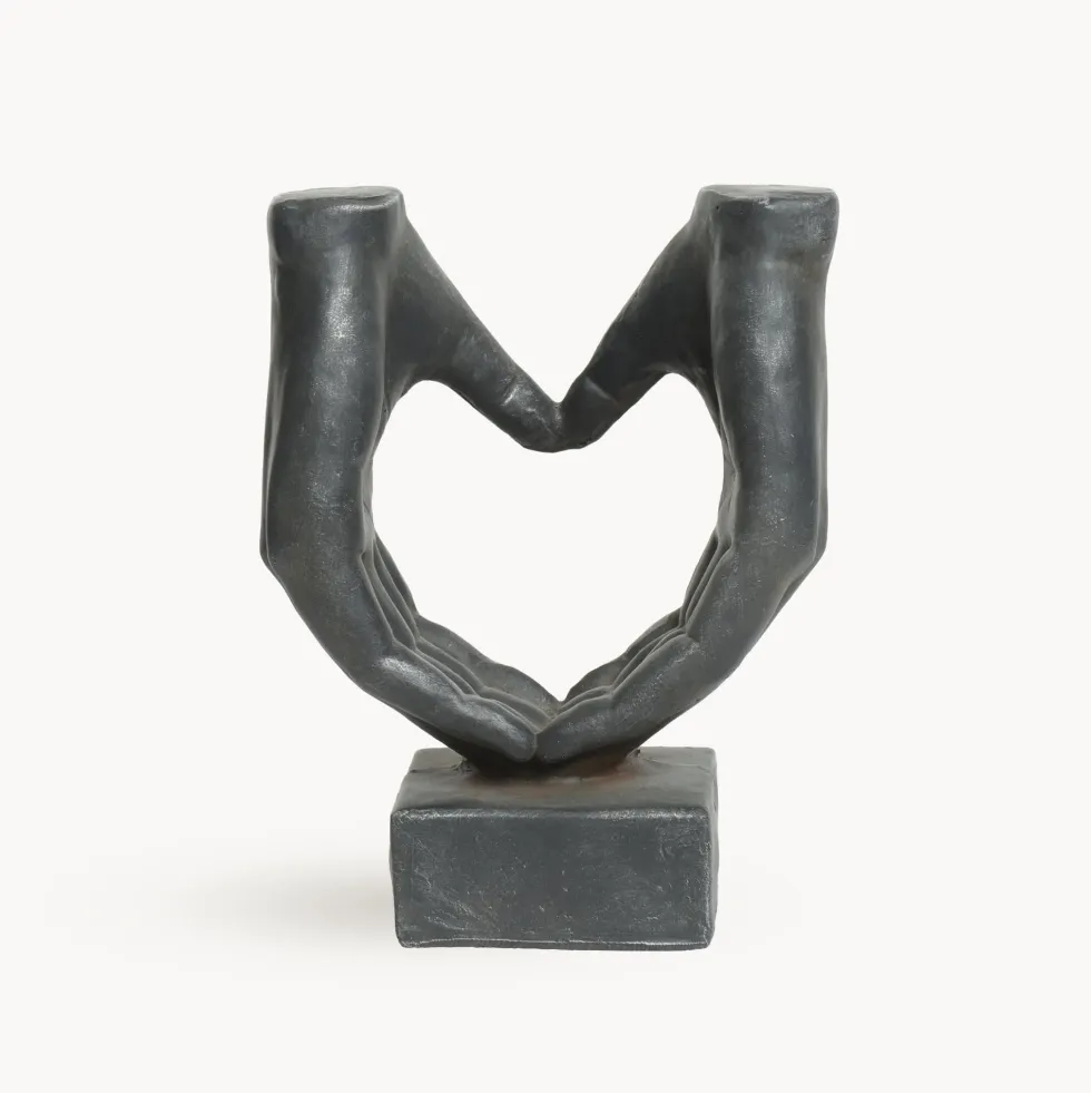 Figura de jardín manos en forma de corazón en antracita