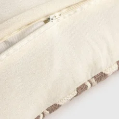 Funda de cojín de algodón con bordado geométrico Lalalart